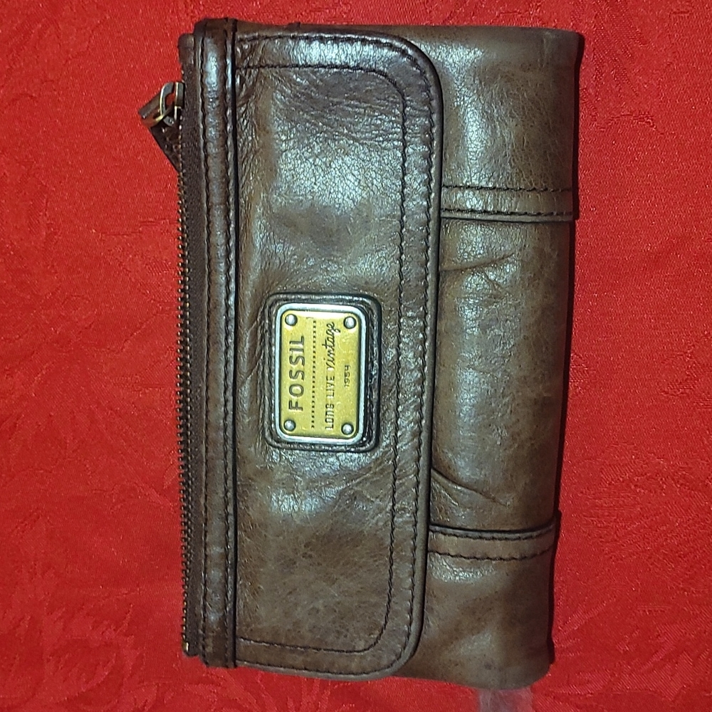 Fossil Wallet